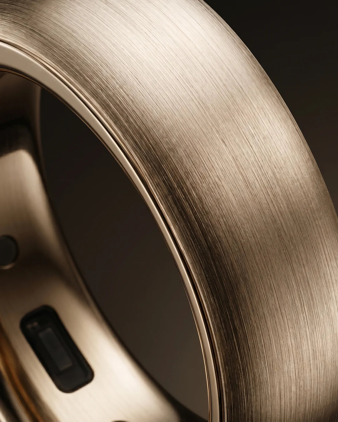 AURIA brushed titanium detail